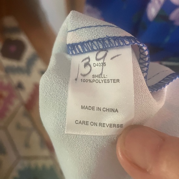 NWT $245 Alexia Admor Paris Surplice Wrap Midi Dress in floral blue. Size 8 - Picture 14 of 16